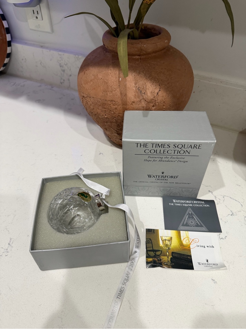 Waterford Clear Crystal Faceted Ornament with White Ribbon 2001 The Times Square